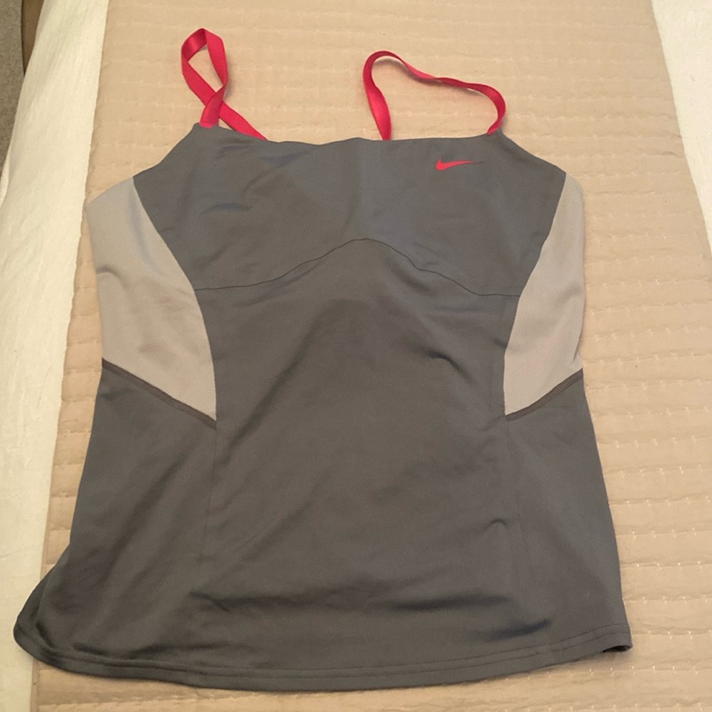 Nike tank with built in bra